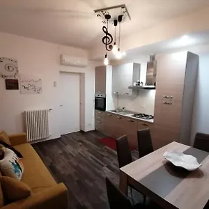 Maison d'hôtes Segui Le Note Della Tua, Crémone